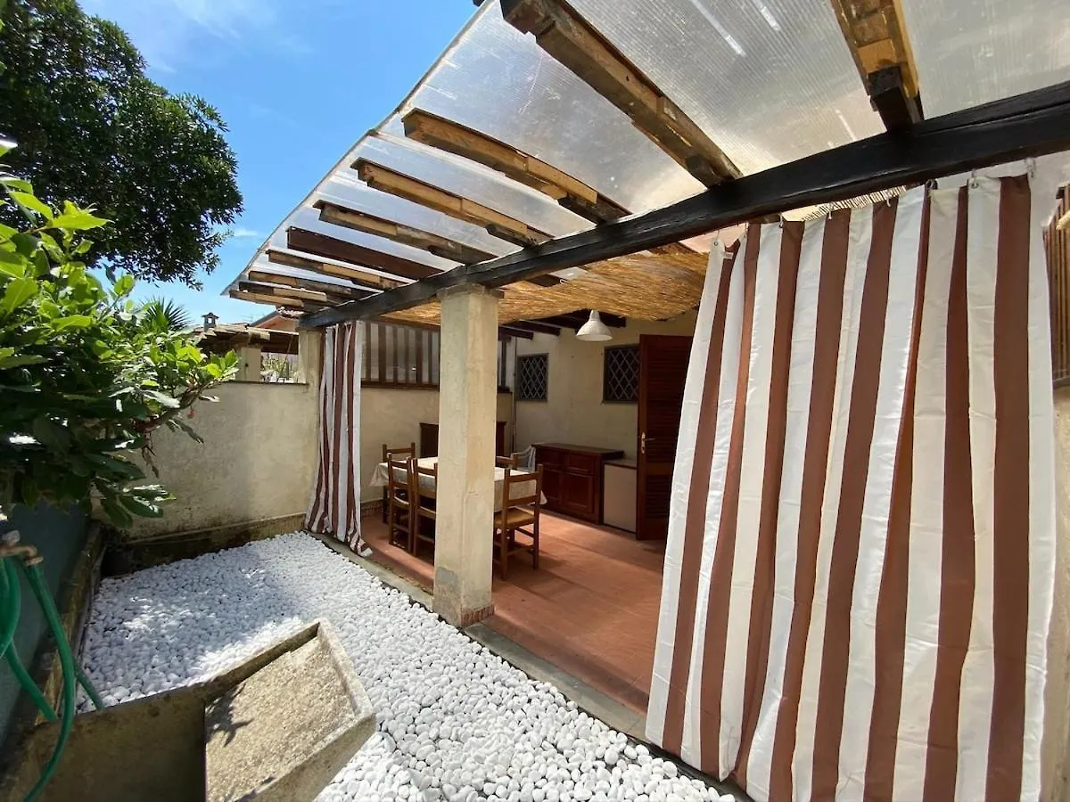 סרבצה Casa Vacanze Versilia Mare 0*,  איטליה